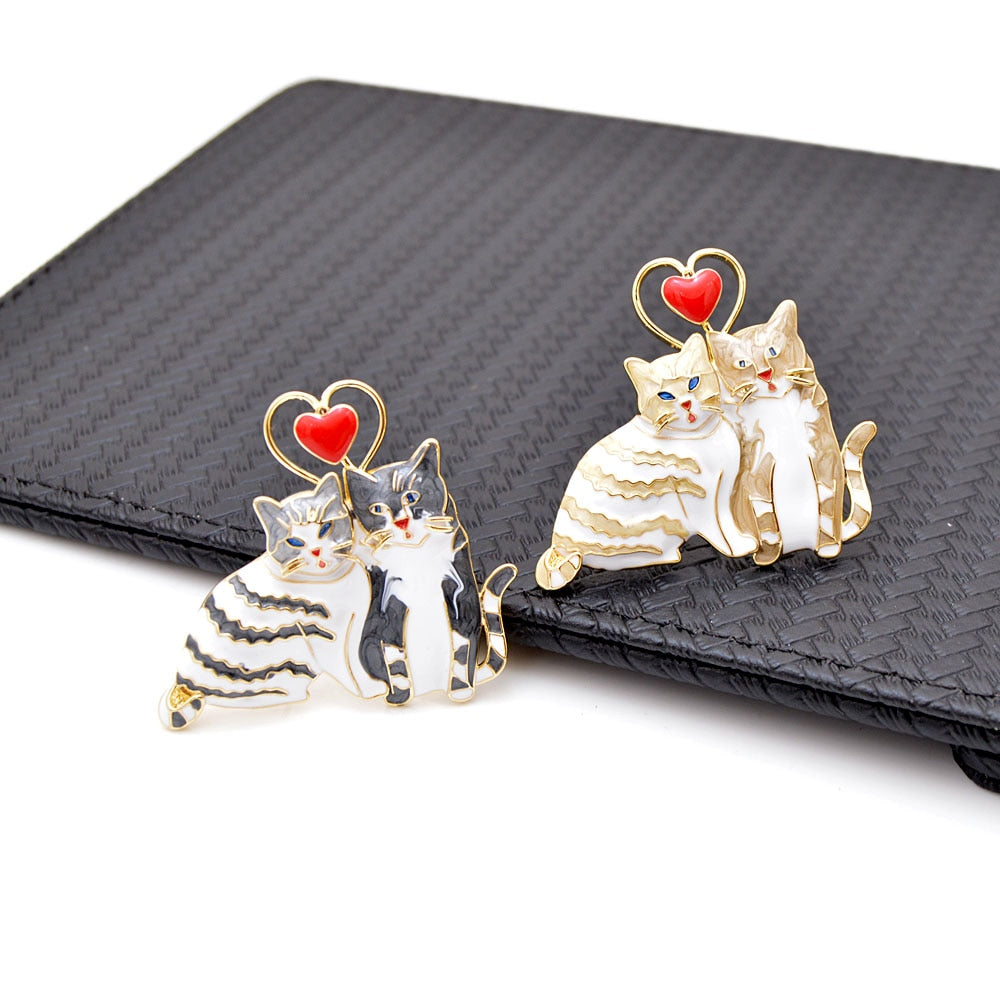 Cat Brooch <br> Couple of cats in love