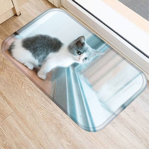 Cat  Mat <br> Kitten watching the world - The Cat Paradise