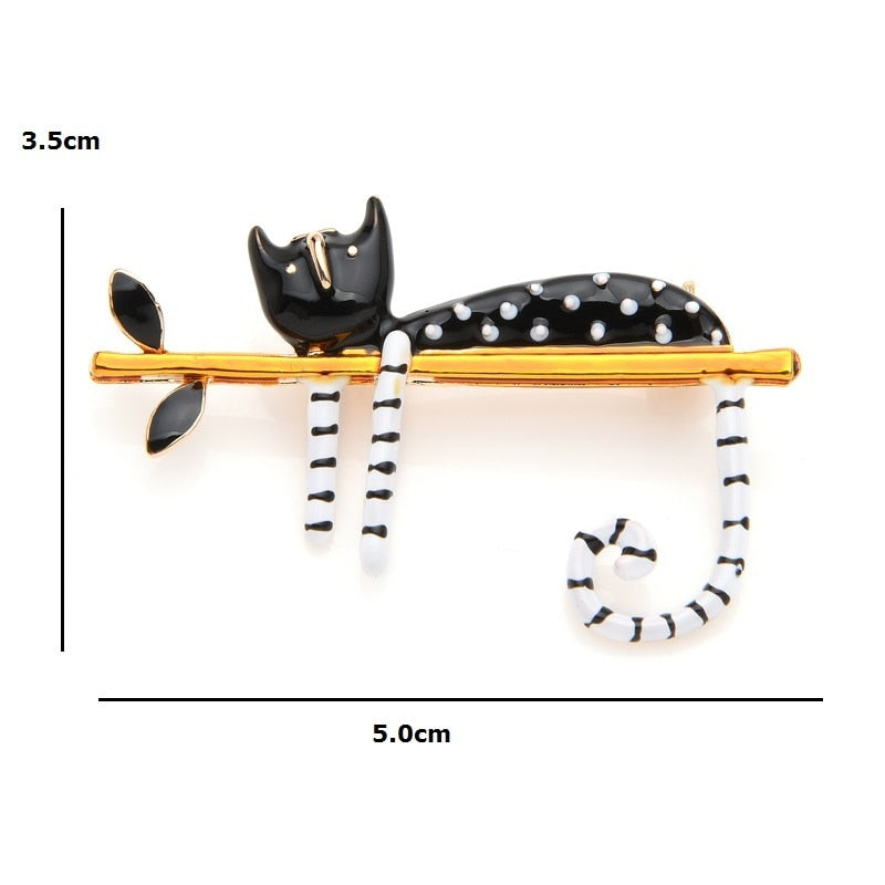 Cat Brooch <br> Black & white cat on a branch - The Cat Paradise