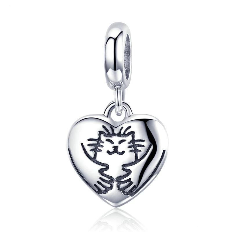 Silver Cat Charm <br/> Hug Cat in Heart - The Cat Paradise