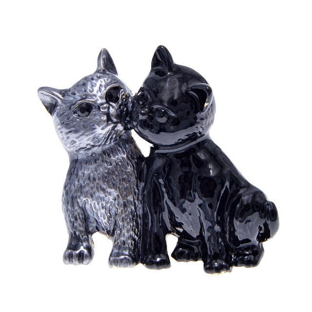 Cat Brooch <br> Friendly cats