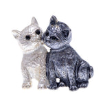 Cat Brooch <br> Friendly cats