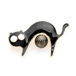 Cat Brooch <br> Cat with ball of wool