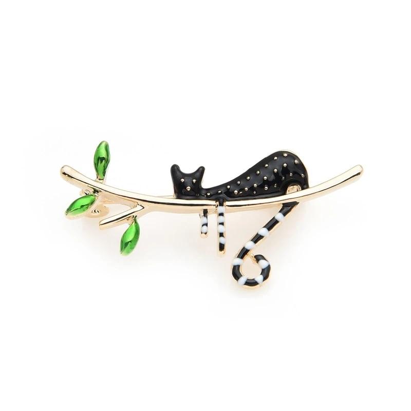 Cat Brooch <br> Black cat on a branch - The Cat Paradise