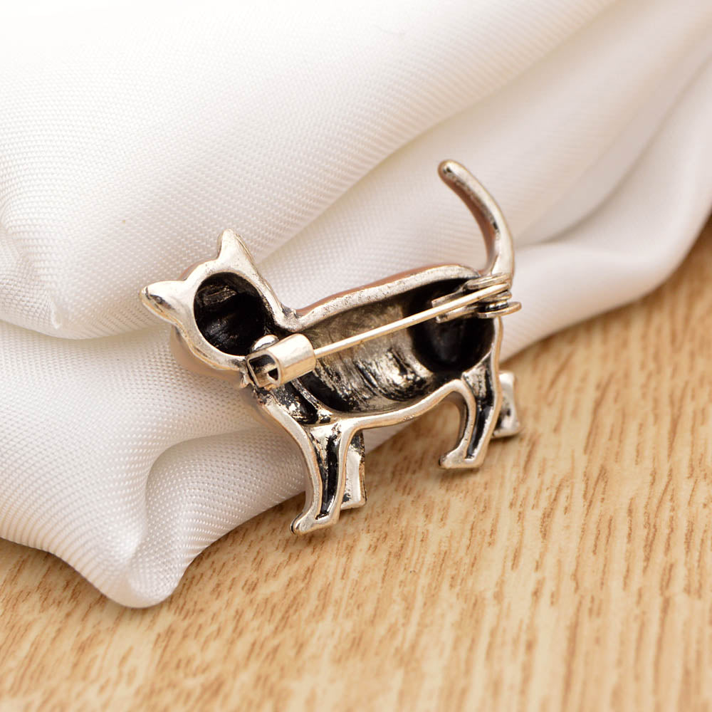 Cat Brooch - Cute Cat - under